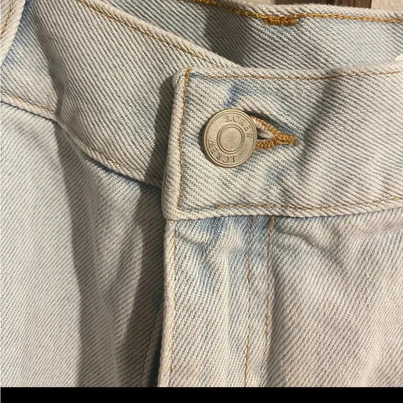 J. Crew relaxed shorts light wash color size 32 - Picture 3 of 6